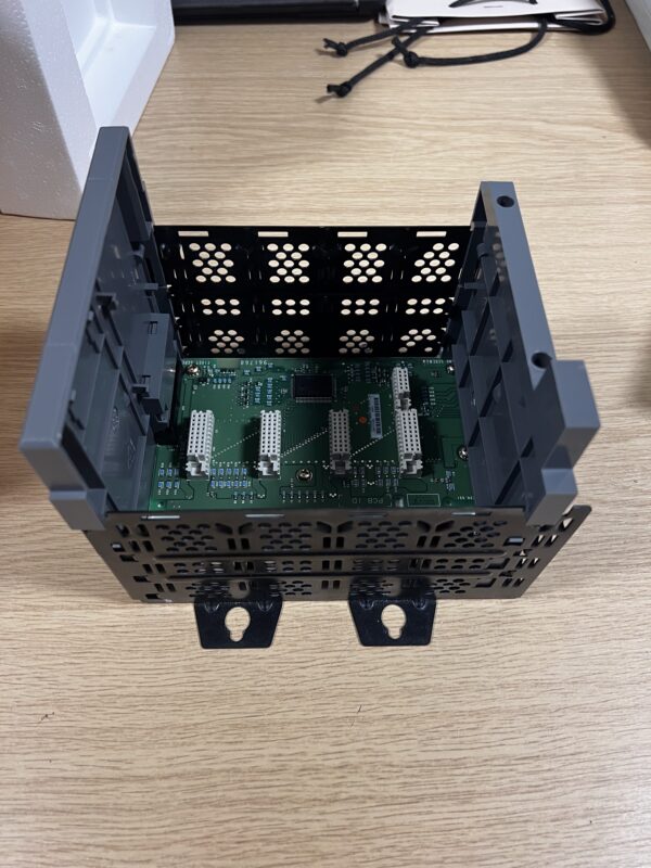 Allen-Bradley 1746-A4/B SLC 500 4-Slot Chassis