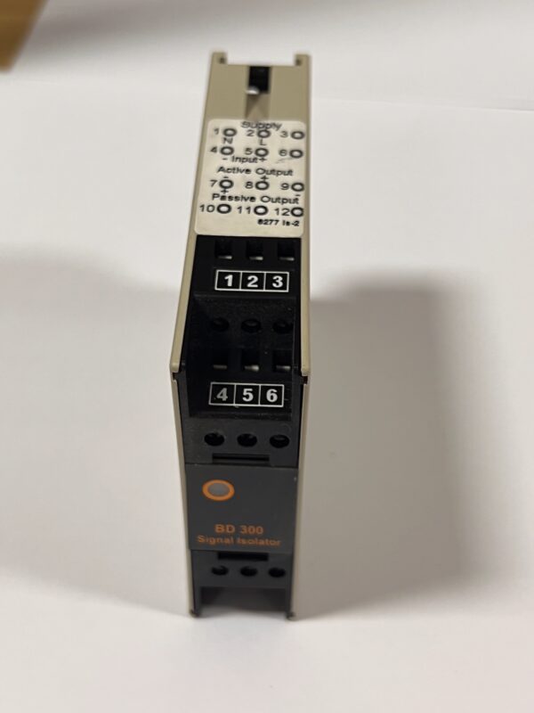 Lee-Dickens BD300 Isolating Signal Converter 0–10V to 4–20mA